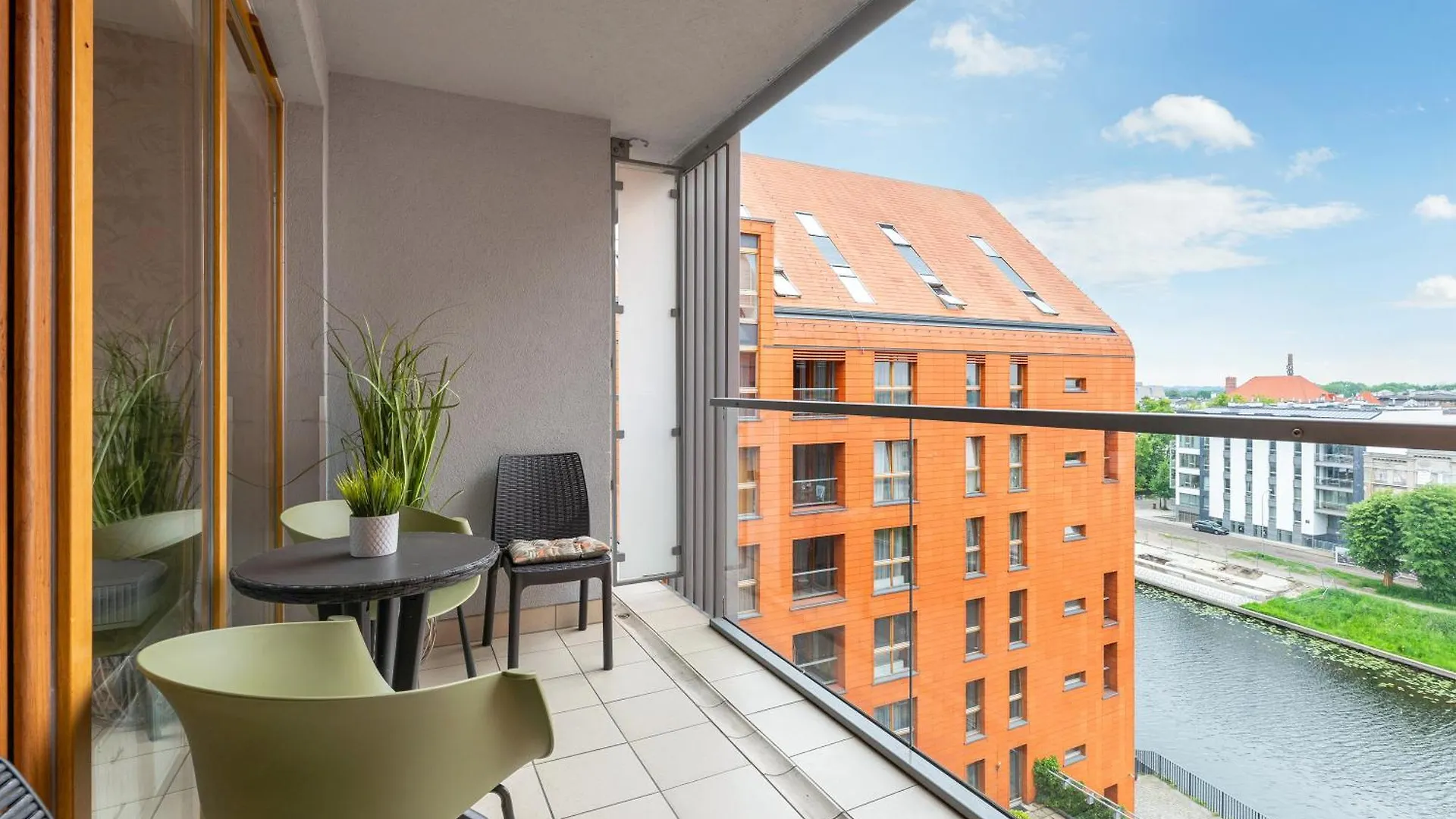 Staywin Aura Gdansk I 0*,  Polonia